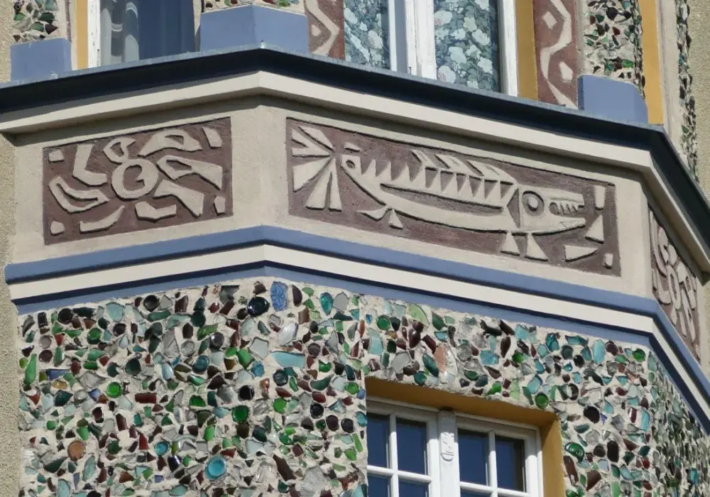 Sgraffito - jak drapany tynk zmienia elewacje? Poradnik