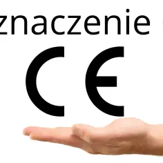 Oznaczenie CE na dłoni. Symbol CE oznacza zgodność produktu z normami Unii Europejskiej.