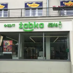 Czy Żabka płaci za wynajem lokalu? Oto co musisz wiedzieć