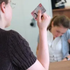 Czy spółdzielnia mieszkaniowa może żądać nr PESEL? Sprawdź swoje prawa