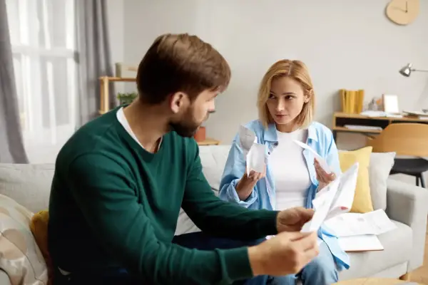 Wymeldowanie członka rodziny - Kiedy i jak to zrobić?